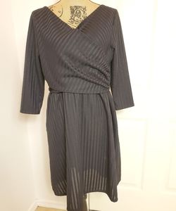 The Vantyroom Quarter Sleeve Knit Overlap Rib Dres